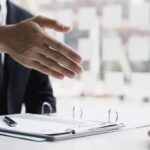 Como contratar uma empresa de Gestão de Condomínios?