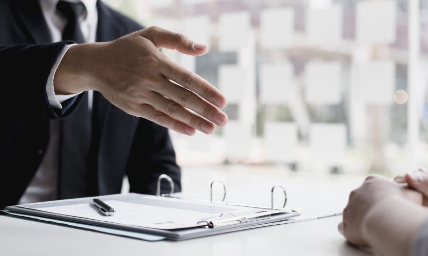 Como contratar uma empresa de Gestão de Condomínios?